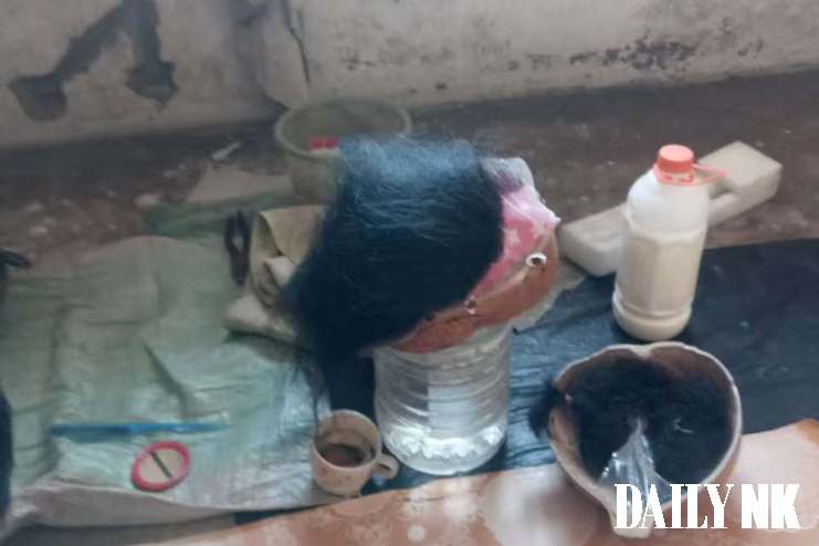 ペットボトルの上でカツラ作り──北朝鮮「刑務所強制経済」の現場